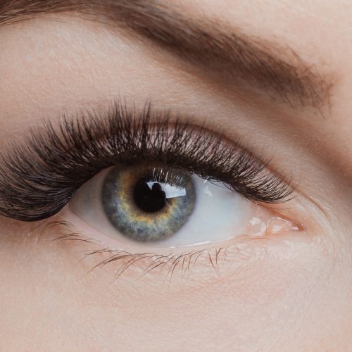 Eyelash,Extension,Procedure.,Beautiful,Female,Eyes,With,Long,Lashes,,Closeup